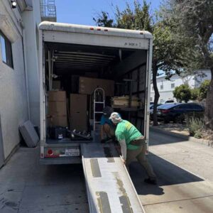 Hollywood Moving Company