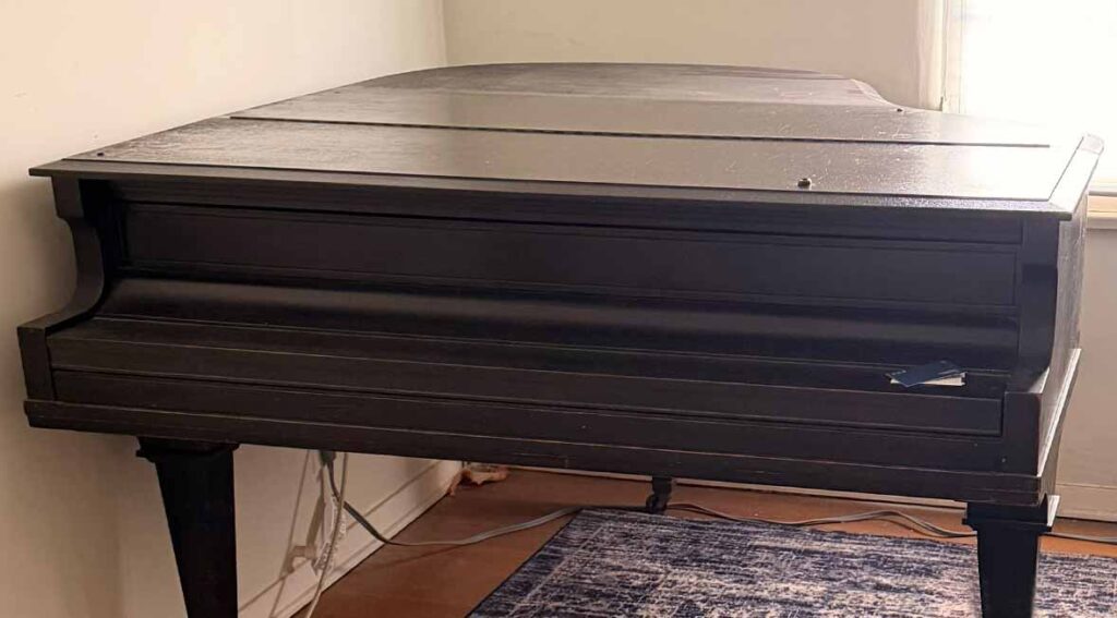 Grand Piano moving